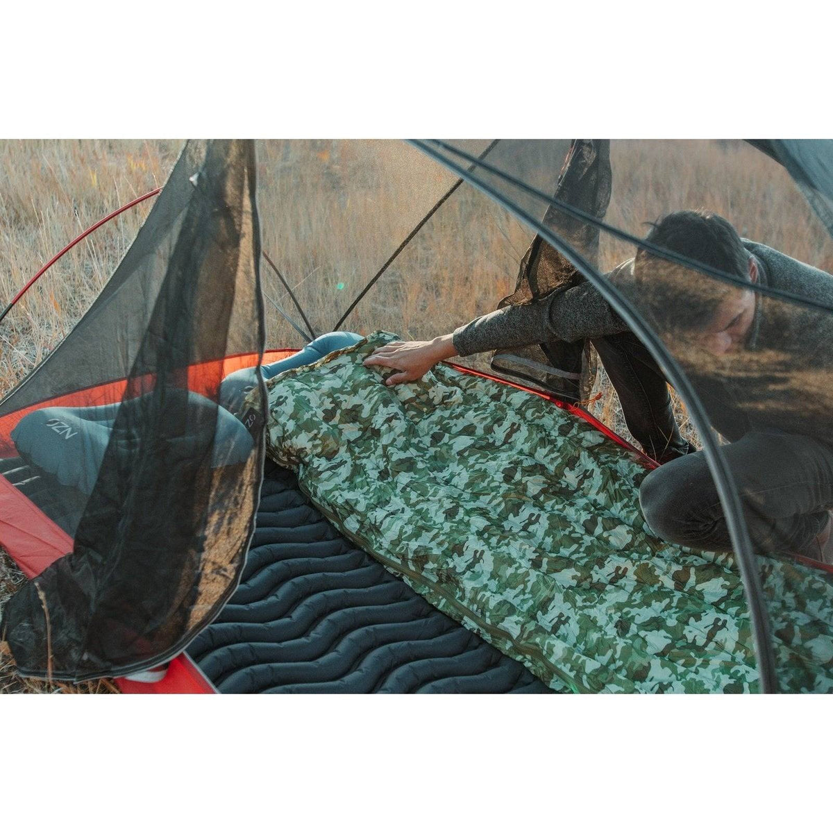 NZ ONE Sleeping Bag/Quilt Camo - 1 lb